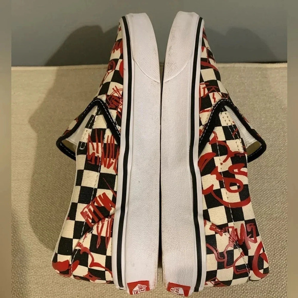 Vans Classic Slip On Crew Checkerboard Red
VN04BV31IW Skate Shoes - Picture 6 of 7